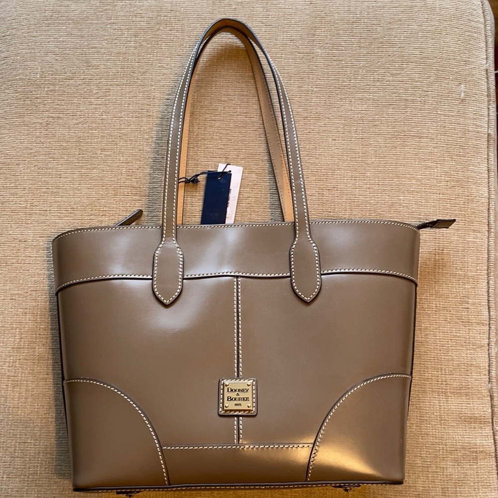 Dooney & Bourke Tote